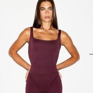 NikeSKIMS Square Neck Tank NWT